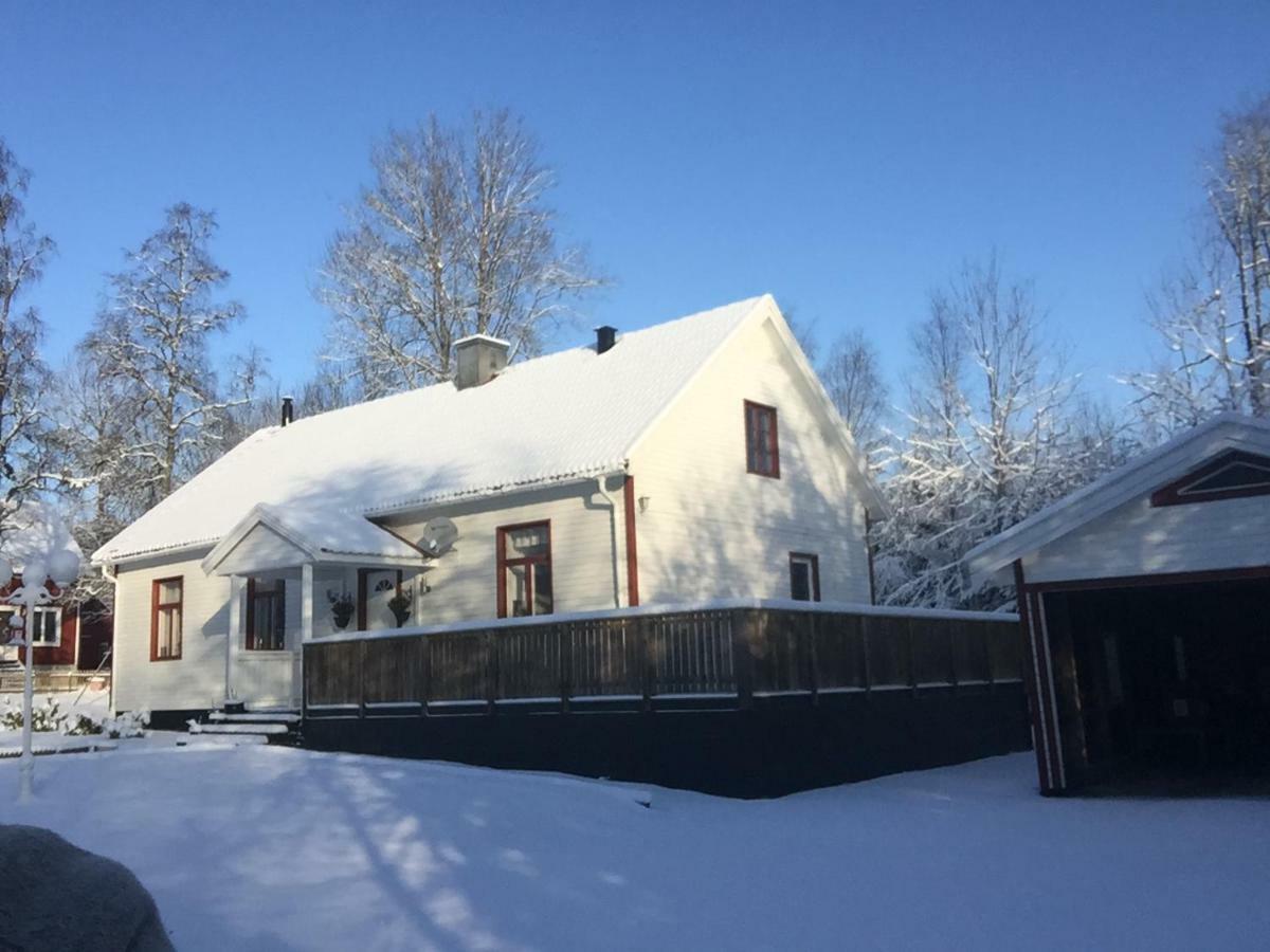 Ferienhaus Am Mycklaflon Eksjo Luaran gambar